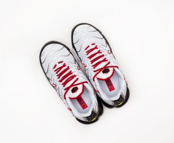 Air max plus script swoosh best sale